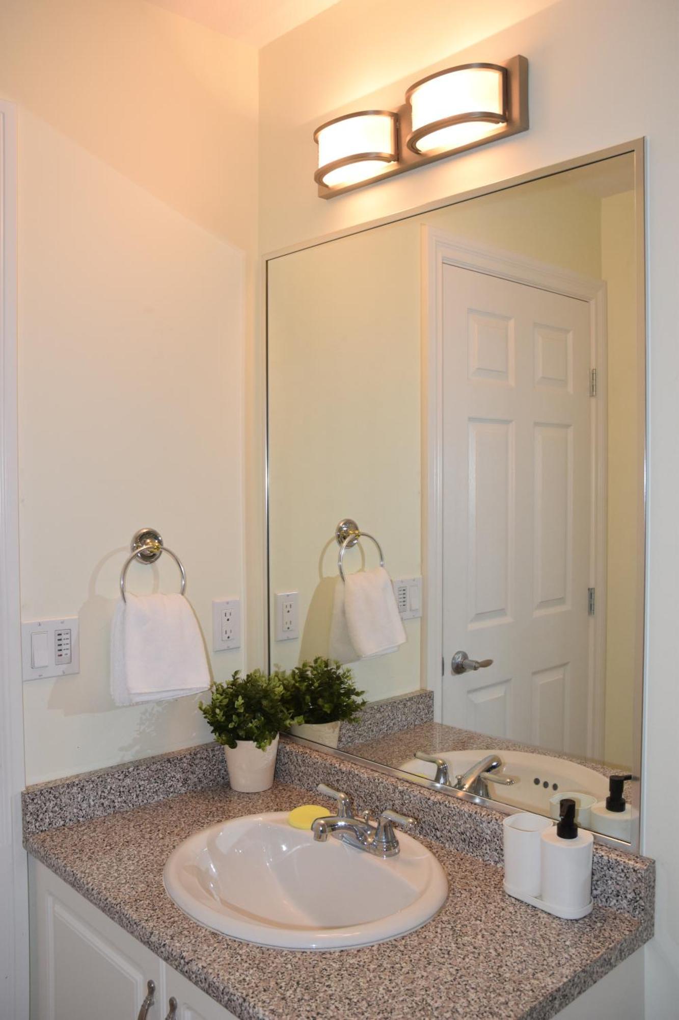 A Private Suite In Port Moody Esterno foto